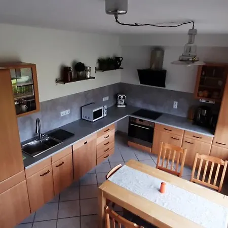 Schoene Aussicht Am Rothaarsteig * باد لاسفه